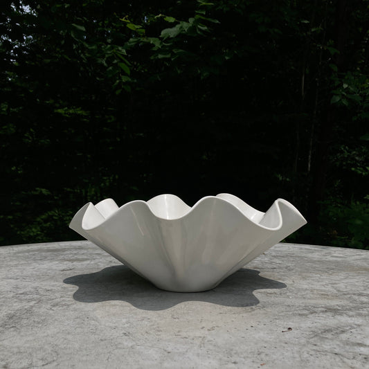 Ceramic White Wavy Bowl, handkerchief centerpiece bowl