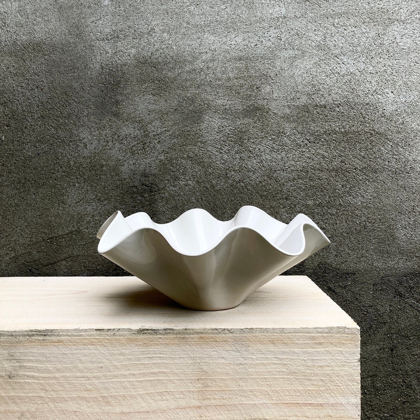 Ceramic White Wavy Bowl, handkerchief centerpiece bowl