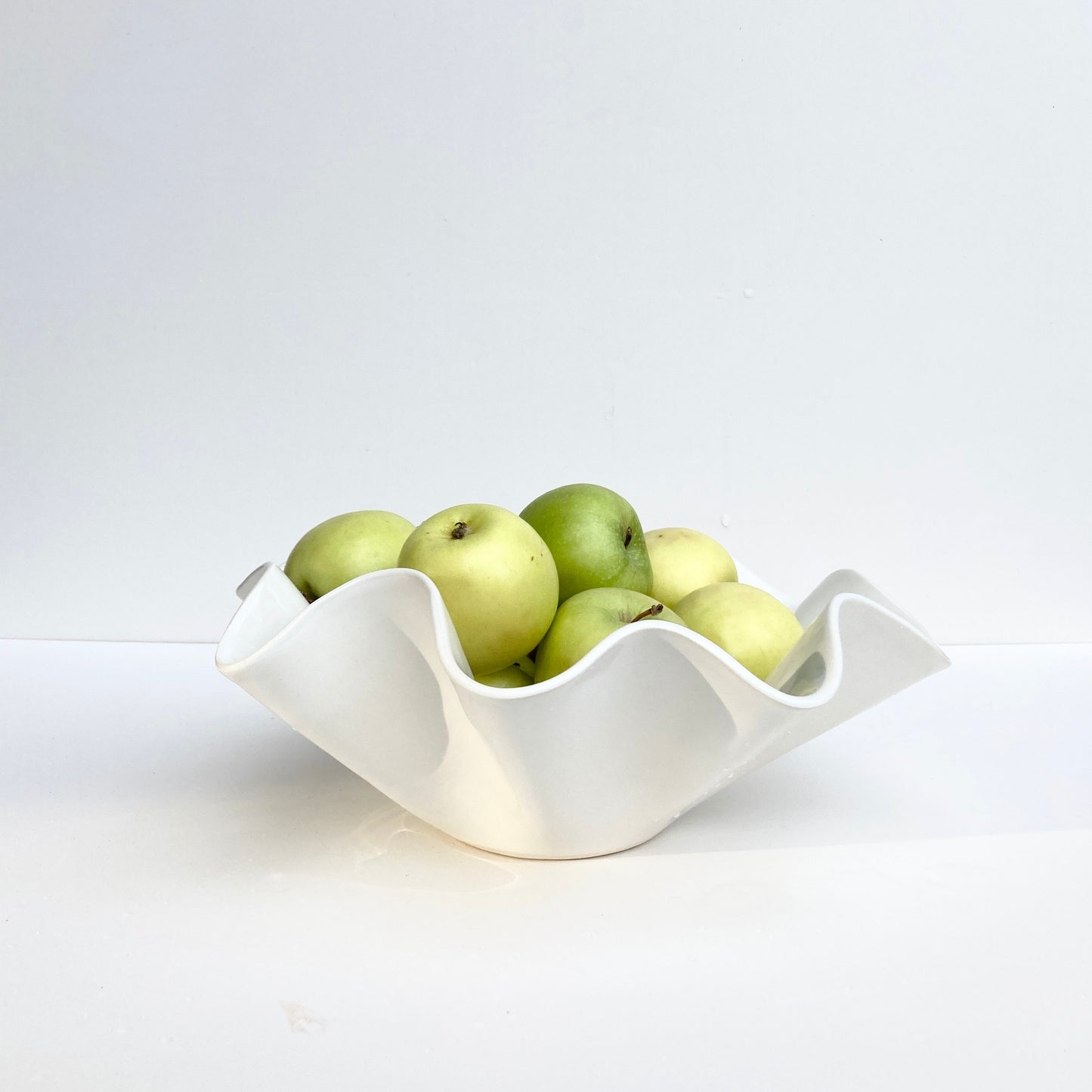 Ceramic White Wavy Bowl, handkerchief centerpiece bowl